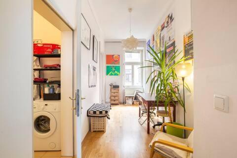 Habitación en casa particular Fro-media - - Backside - Community Space - *